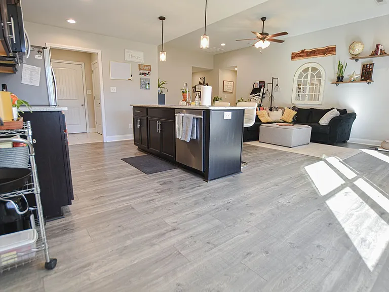 101 Cotton Ct — Photo 6