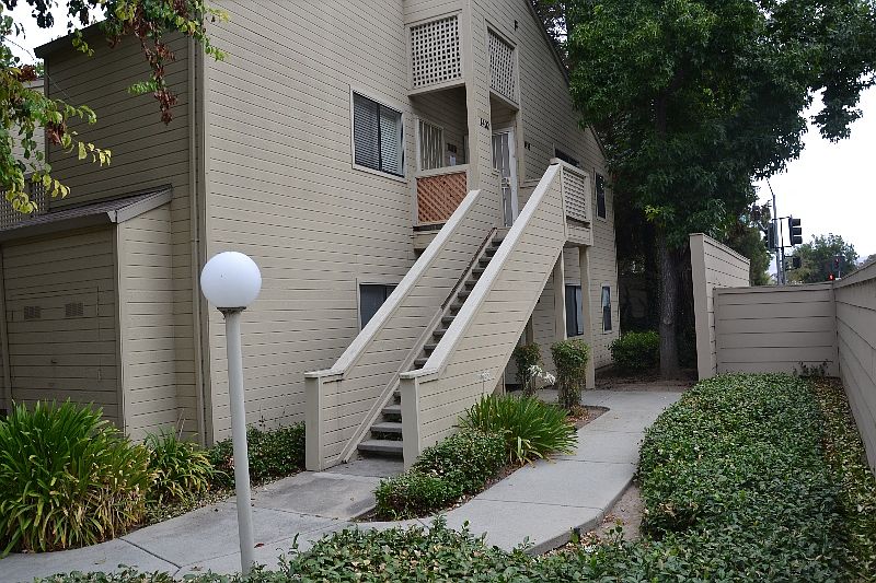 1st image of 1420 Foothill Meadows Ct