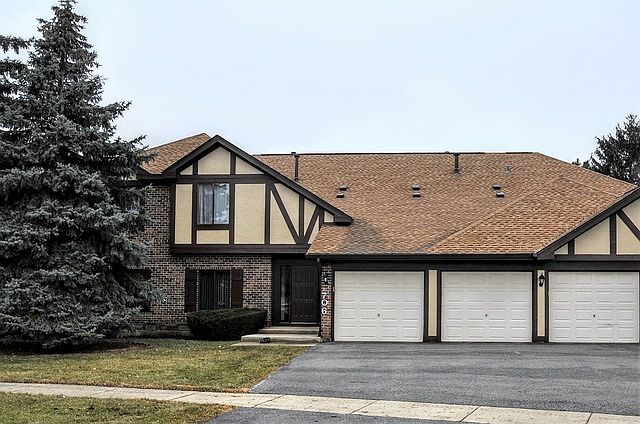 1st image of 706 Cross Creek Dr W #1A