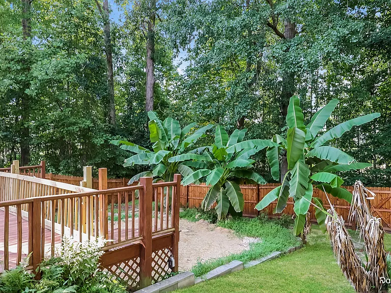 108 Biltmore Dr — Photo 14