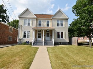 509-511 W Galena Blvd, Aurora, IL 60506