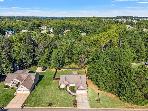 2nd image of 449 Abberly Ln