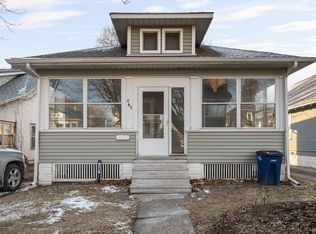 445 48th St, Moline, IL 61265