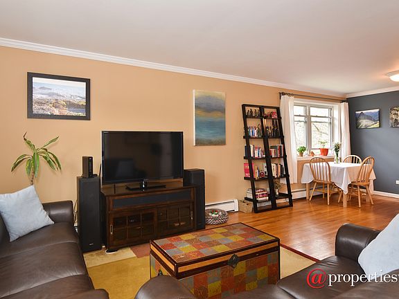 Living Room / Dining Room