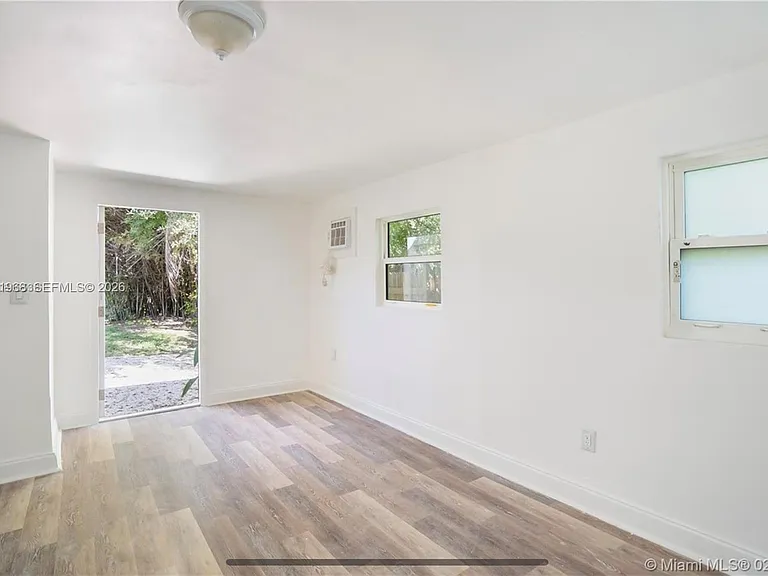 1301 NE 147th St #1301 — Photo 4