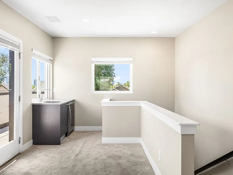 1751 W 40th Ave — Photo 28