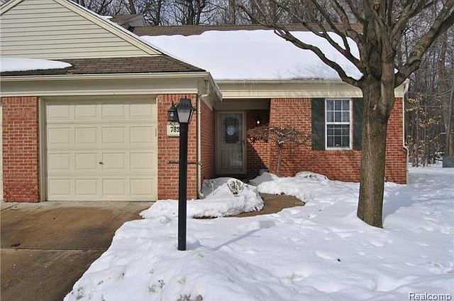 1st image of 7824 Rivergate Dr #31