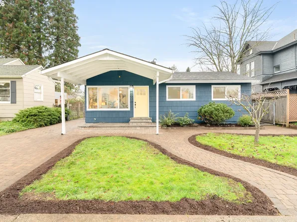 8301 N Hurst Ave, Portland, OR 97203