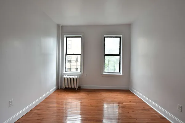 Rented by Clove Realty LLC | media 9