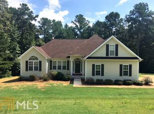 117 Waters Edge Dr, Lagrange, GA 30240