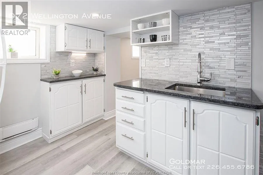 972 Wellington Ave #2 photo 1