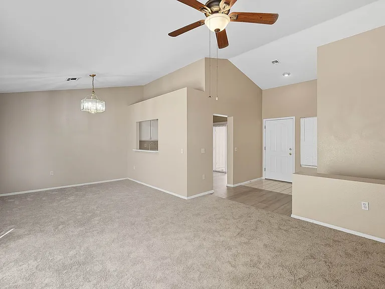 2501 Showcase Dr — Photo 5