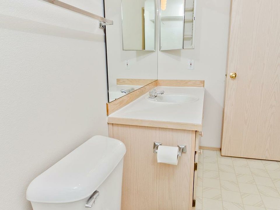 2nd image of 12329 Roosevelt Way NE APT D304