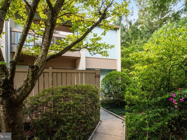 11653 Newbridge Ct, Reston, VA 20191