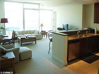 2nd image of 301 Virginia St #U1202