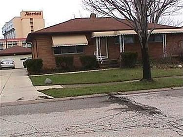 2nd image of 4290 W 146th St