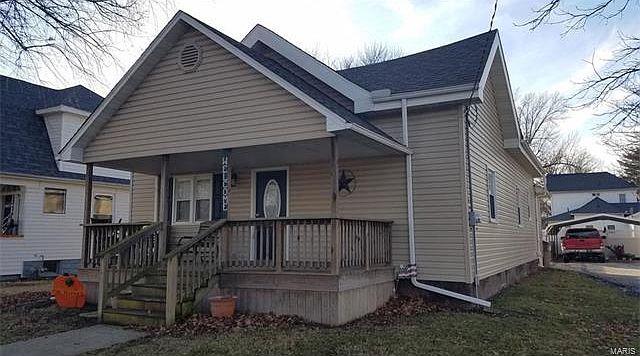 1st image of 705 N Van Buren St