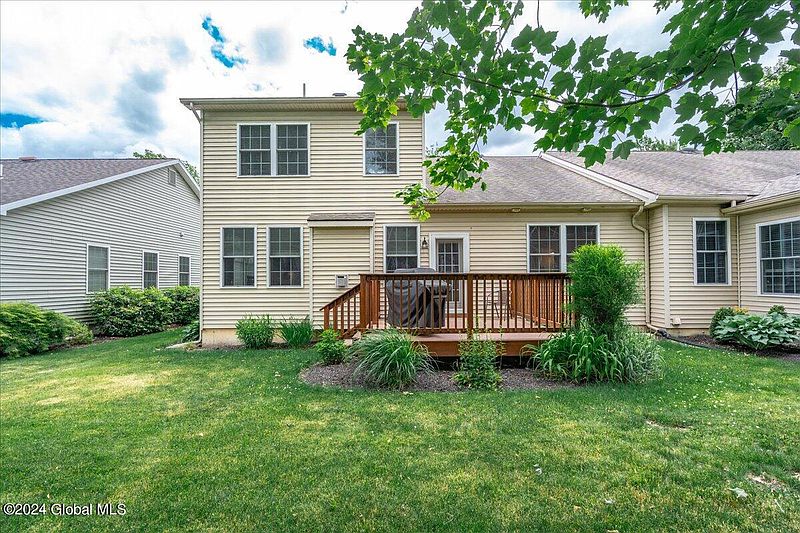 2nd image of 20 Forestbrook Drive