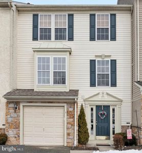 5 Creekside Dr, Pottstown, PA, 19464