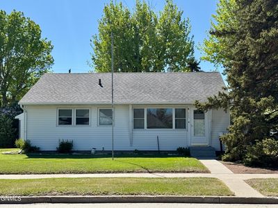 925 14th Ave W, Williston, ND, 58801