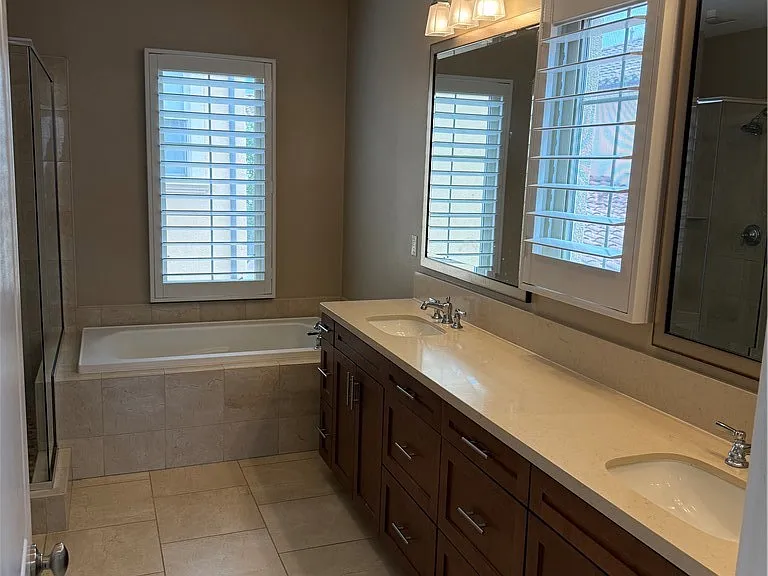 63 Gardenhouse Way — Photo 15