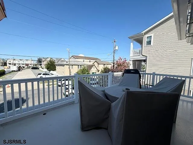 206 N Adams Ave #1 — Photo 2
