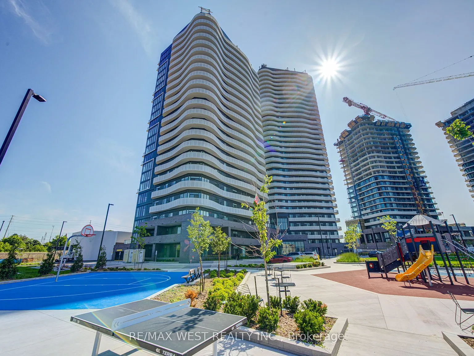 2 bed, $2,750 — Photo 2