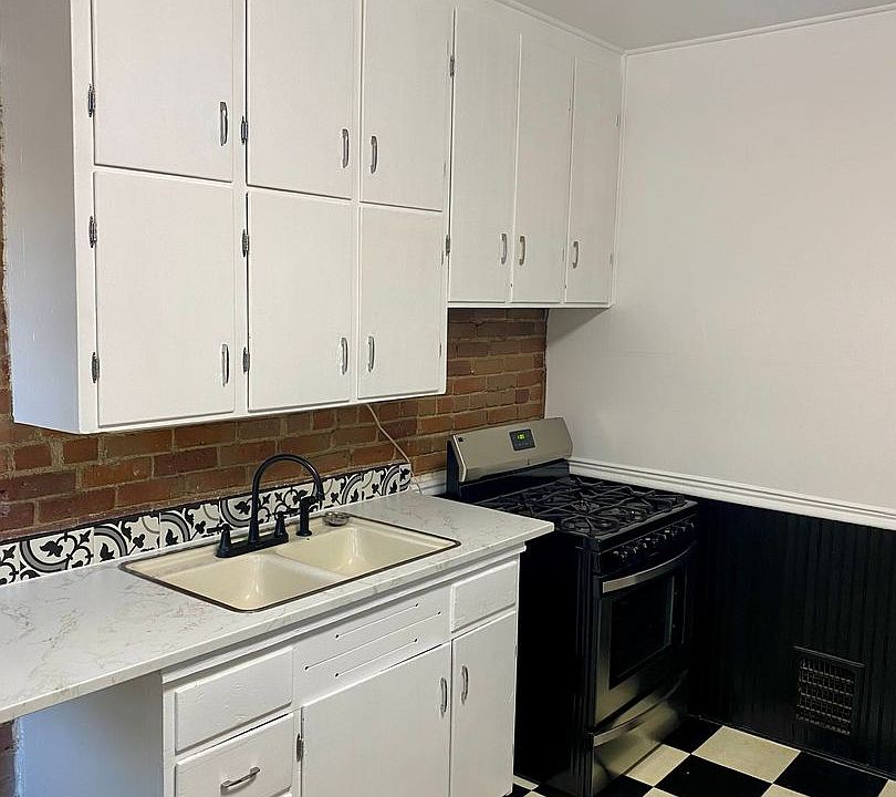 1st image of 1005-1017 W 14th Ave #A