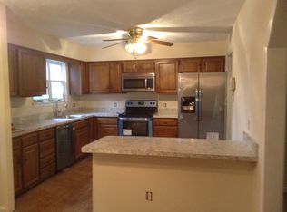 2098 Chapelside Ct, Waldorf, MD 20602