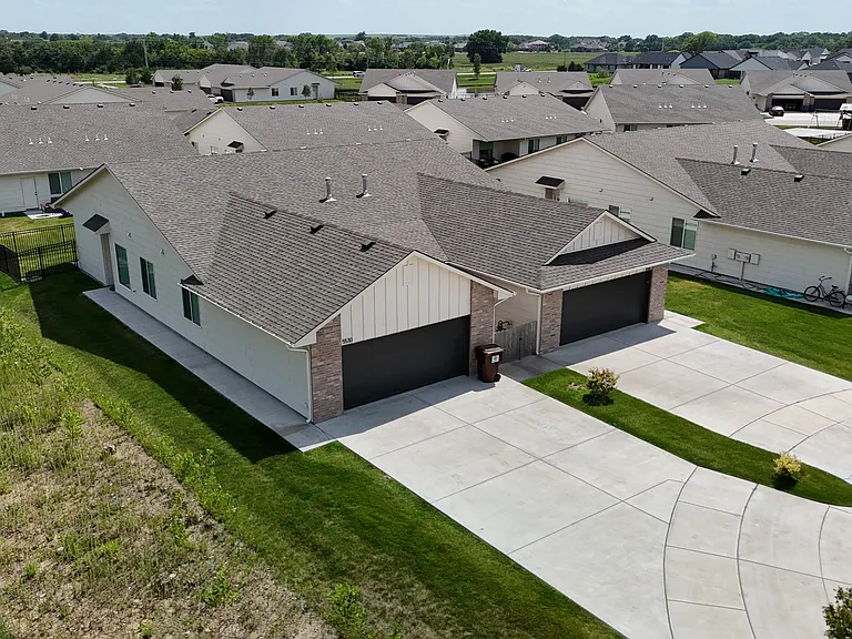 5530 N Sandkey Ct — Photo 4