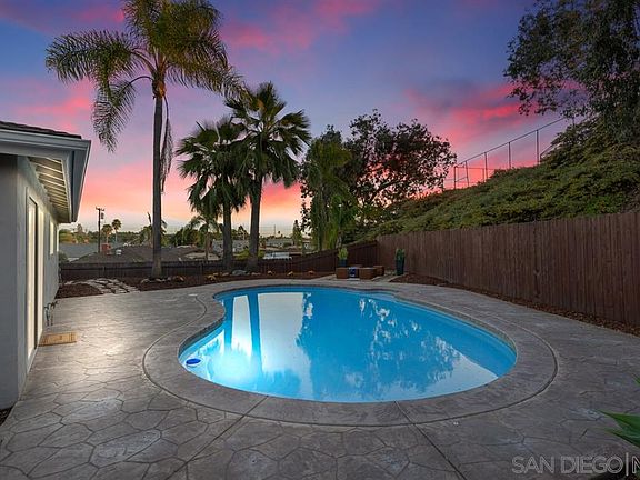 5th image of 7863 Cowles Mountain Pl