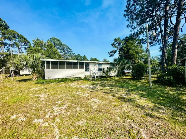 1113 Bragdon St, Carrabelle, FL 32322