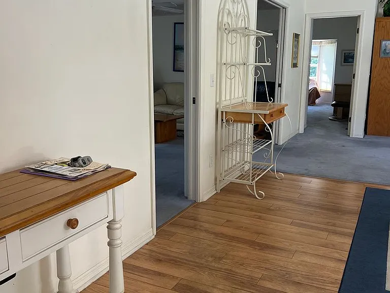566 Clubside Cir — Photo 10