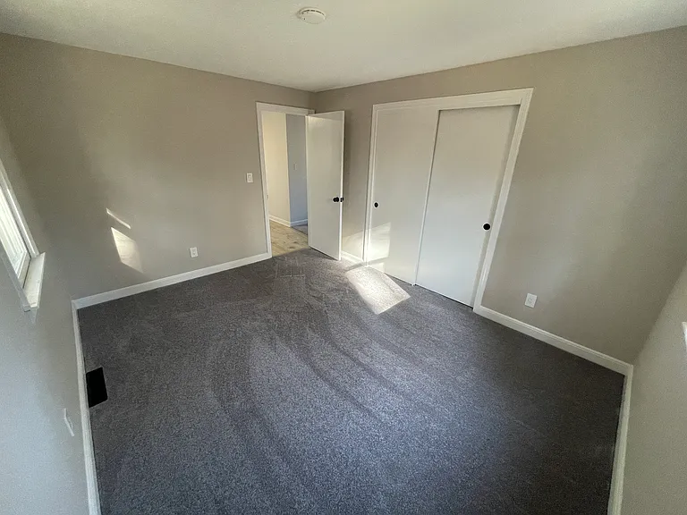 37 Cullen St — Photo 3