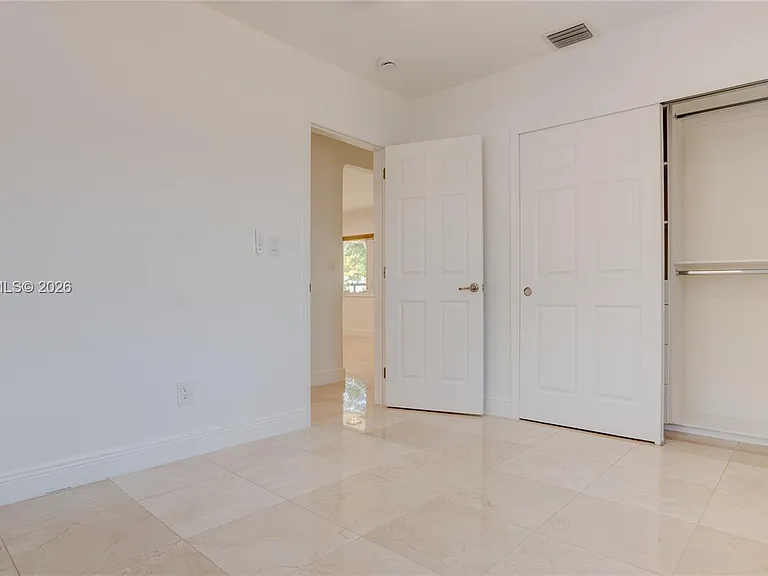 500 SW 51st Ct — Photo 68