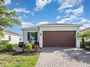 2411 Treasure Cay Ln — exterior photo