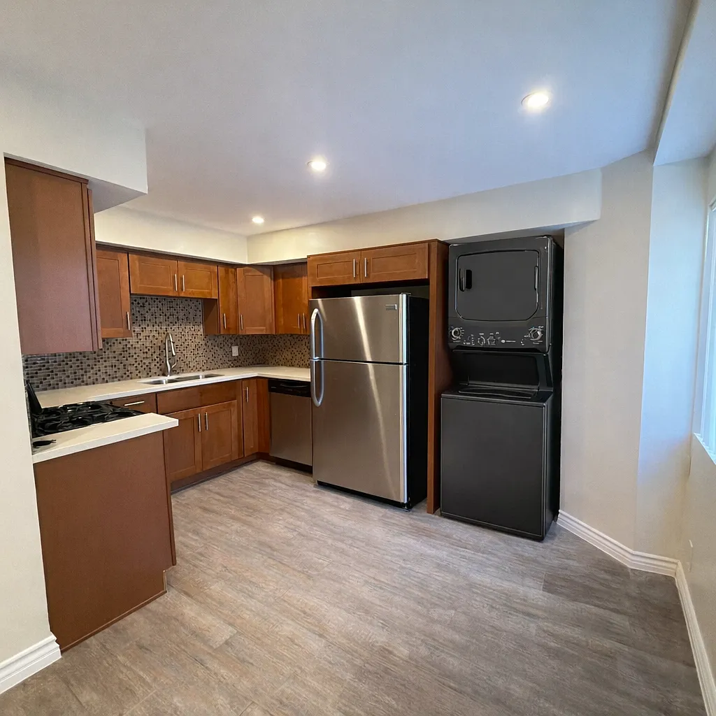 1 bed, 600 sqft, $2,245 — Photo 3