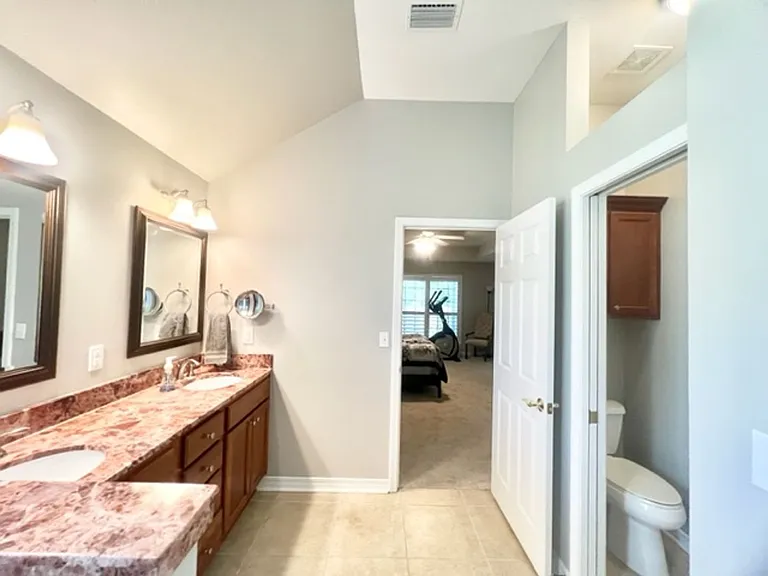 1660 Northridge Rd — Photo 19