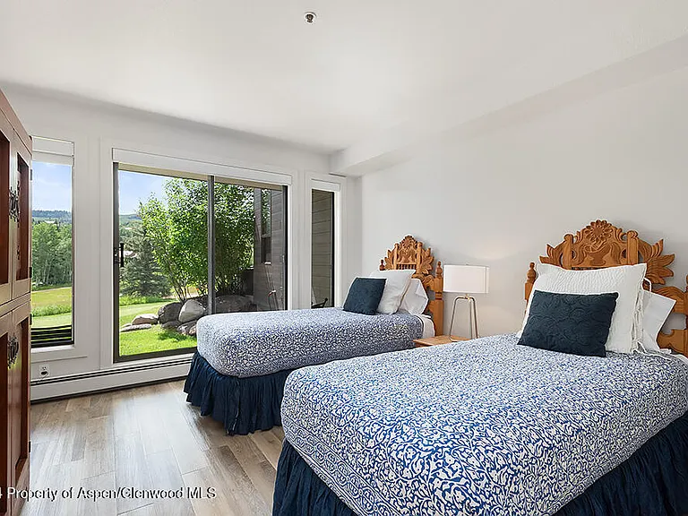 3904 Brush Creek Rd #11 — Photo 20