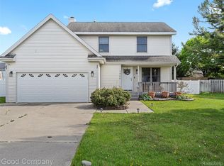 2466 Oseola Ave, Howell, MI 48843