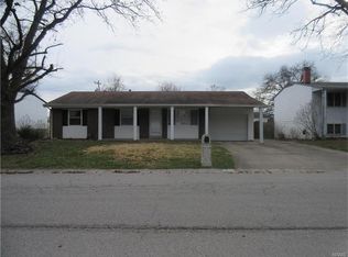 42 Saint Luke Dr, Saint Peters, MO 63376