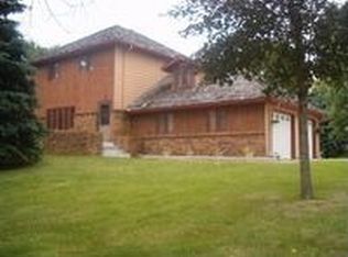 2304 Broadway St, Emmetsburg, IA 50536