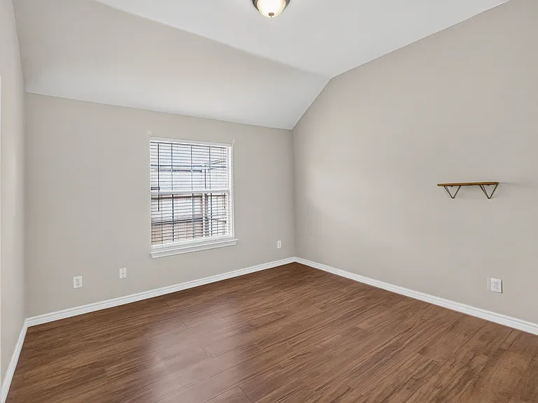 2848 Gillespie Ln — Photo 21