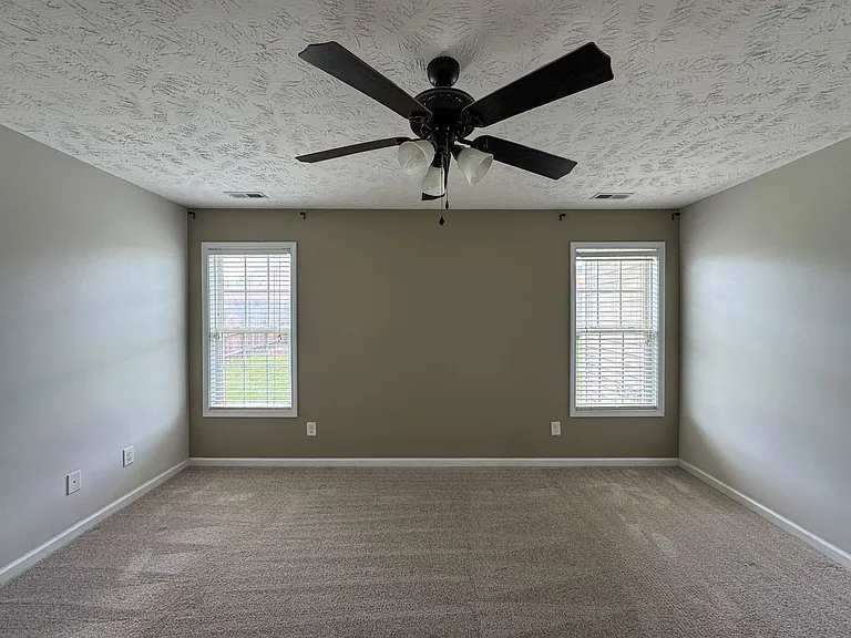 1608 Kershaw Loop — Photo 10