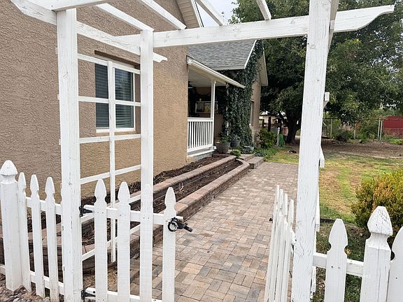 3rd image of 5757 W Norton Rd