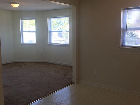 dining room to living room
