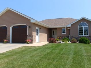 1627 Moriarty Dr, Brookings, SD 57006