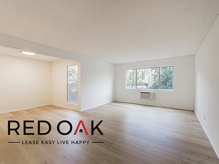 Kabir Apts (Montrose) — Photo 9