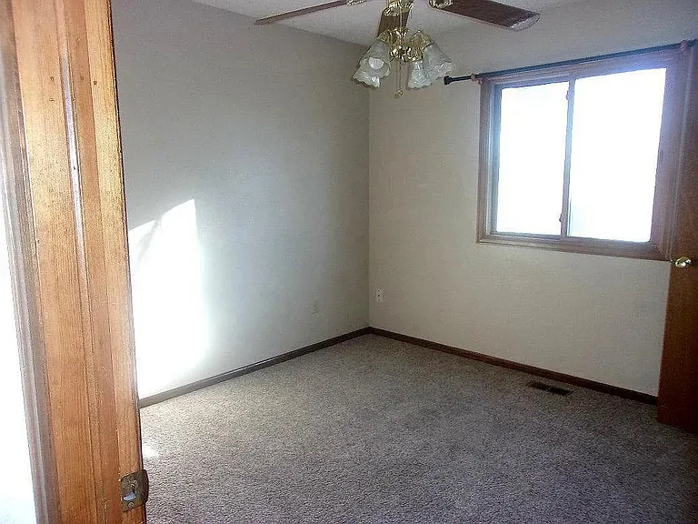 2525 Sunstone Dr — Photo 7