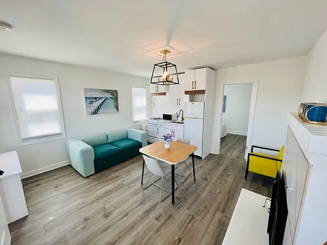 1 bed, 600 sqft, $3,075 — Photo 2